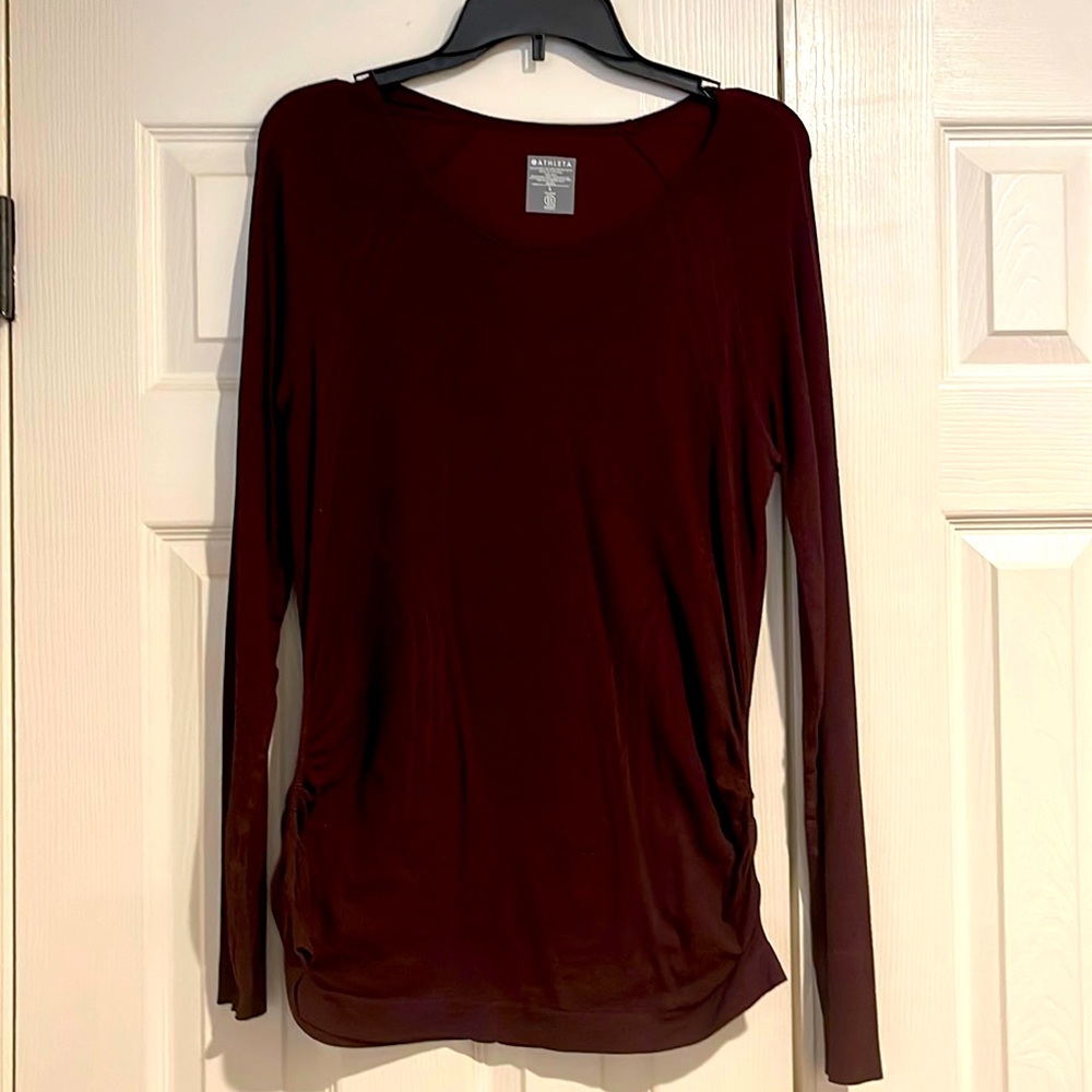 Athleta Burgundy Momentum L/S Fitted Workout Top